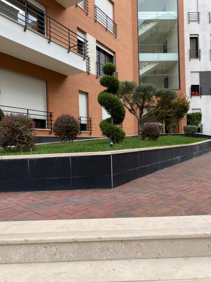 Nemi apartments Tirana Bagian luar foto